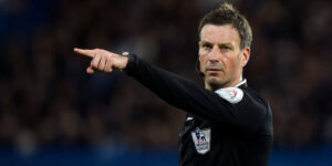 Mark Clattenburg được tin tưởng luôn cầm còi ở các giải đấu lớn.