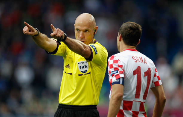 Sự nghiệp của Howard Webb bắt đầu khi sống trong môi trường đam mê bóng đá.