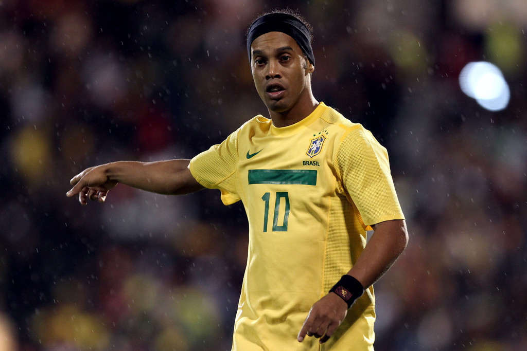 Ronaldinho là  một trong những cầu thủ sáng giá mà Brazil sở hữu.